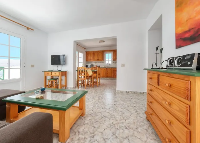 Marysol 6 Terrace With Sea Views, Close To The Sea Apartman